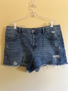 SoundStyle Women’s Distressed Denim Shorts